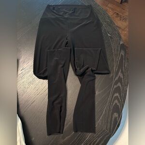 Norma Kamali footed legging with high waist. Size M
